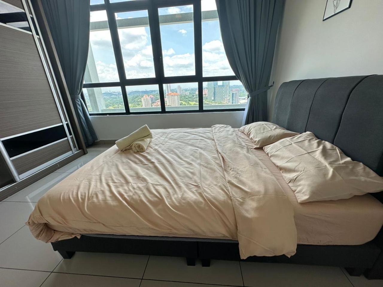 Conezion, Goft View, High Floor, Ioi City,ioi Mall *